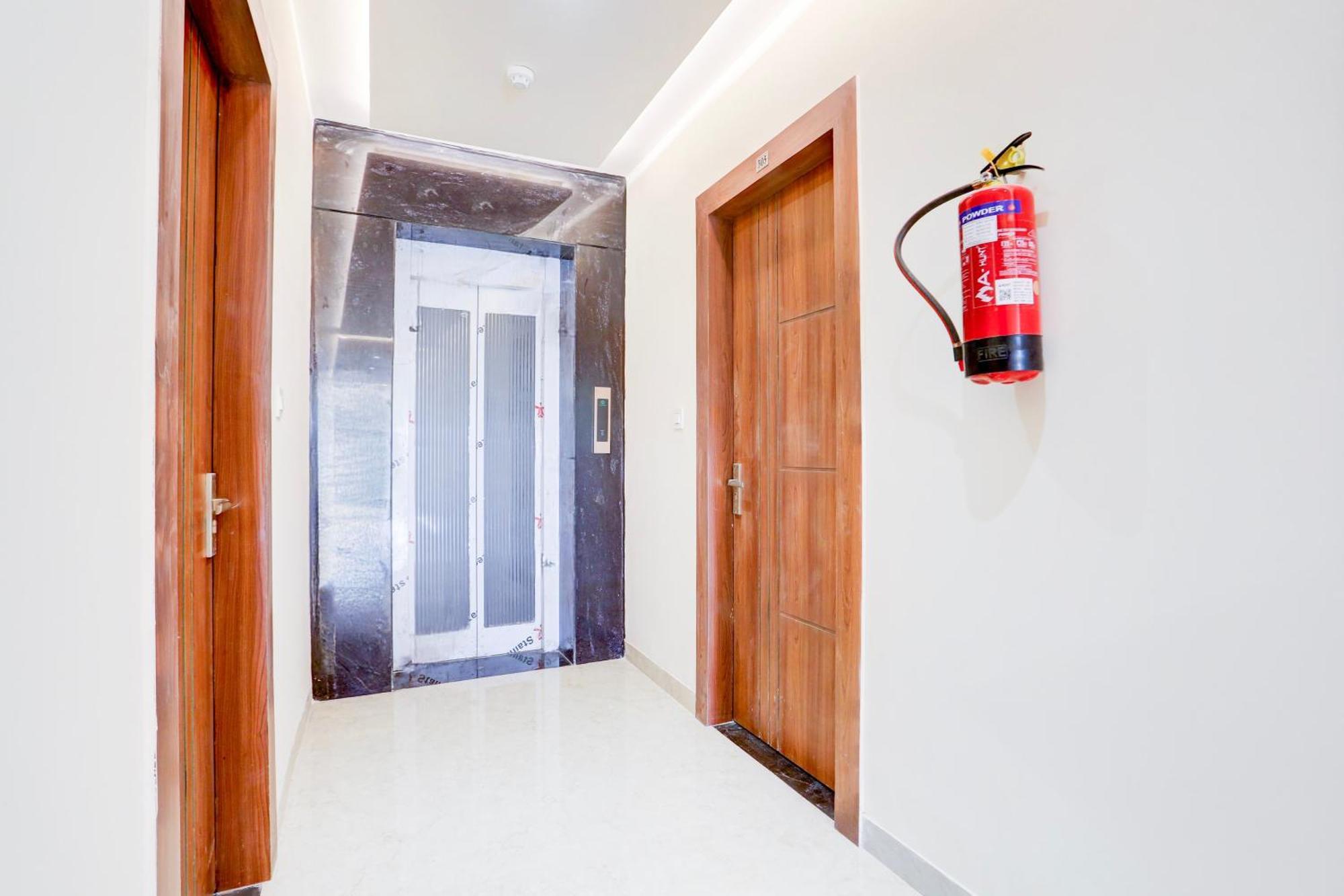 Super Townhouse Taj Nagri Phase 2 Formerly Grand Rivera Tājganj Esterno foto