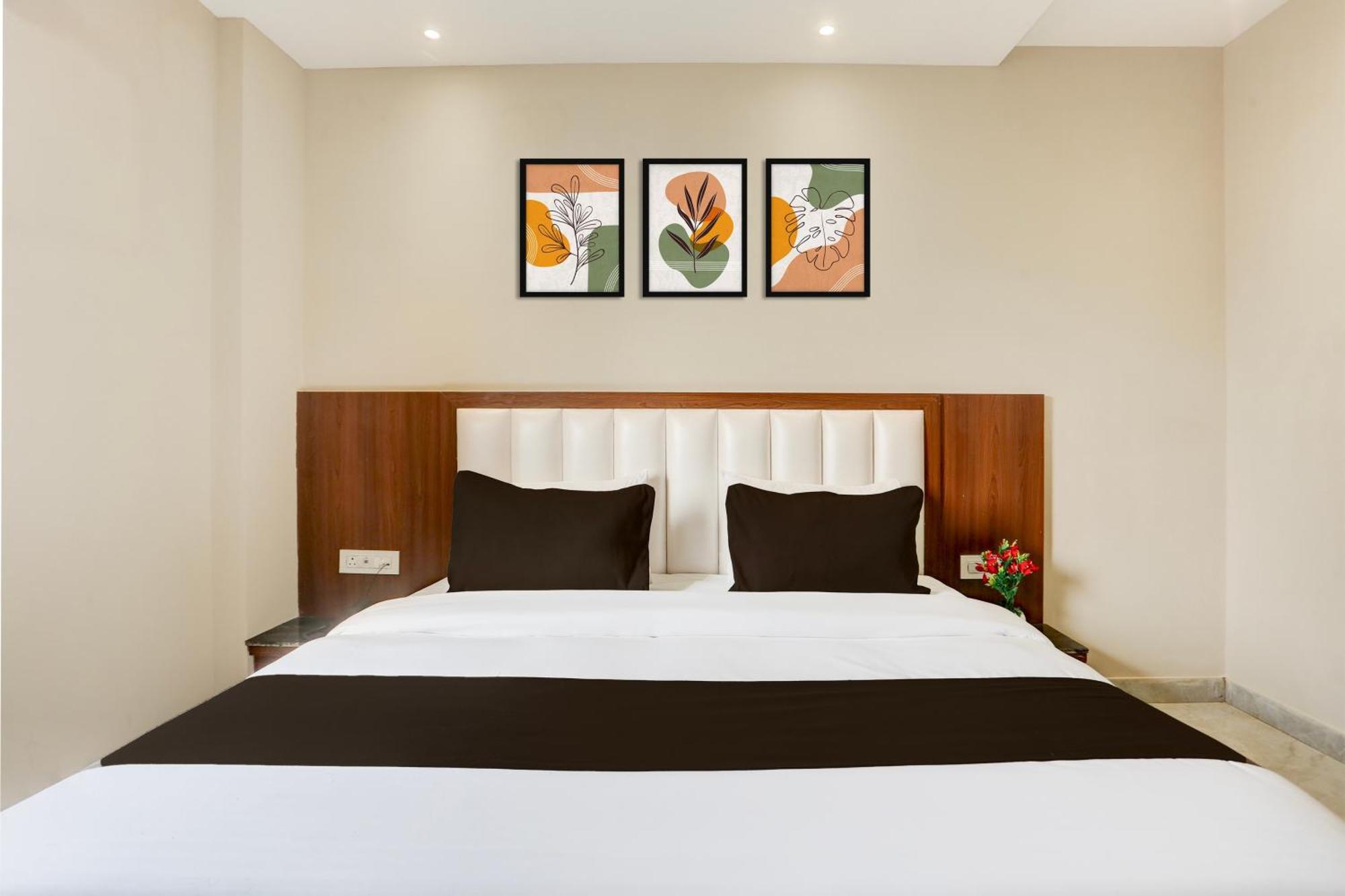 Super Townhouse Taj Nagri Phase 2 Formerly Grand Rivera Tājganj Esterno foto