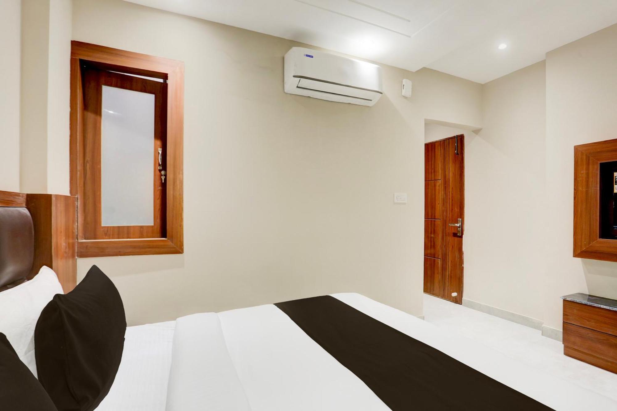 Super Townhouse Taj Nagri Phase 2 Formerly Grand Rivera Tājganj Esterno foto
