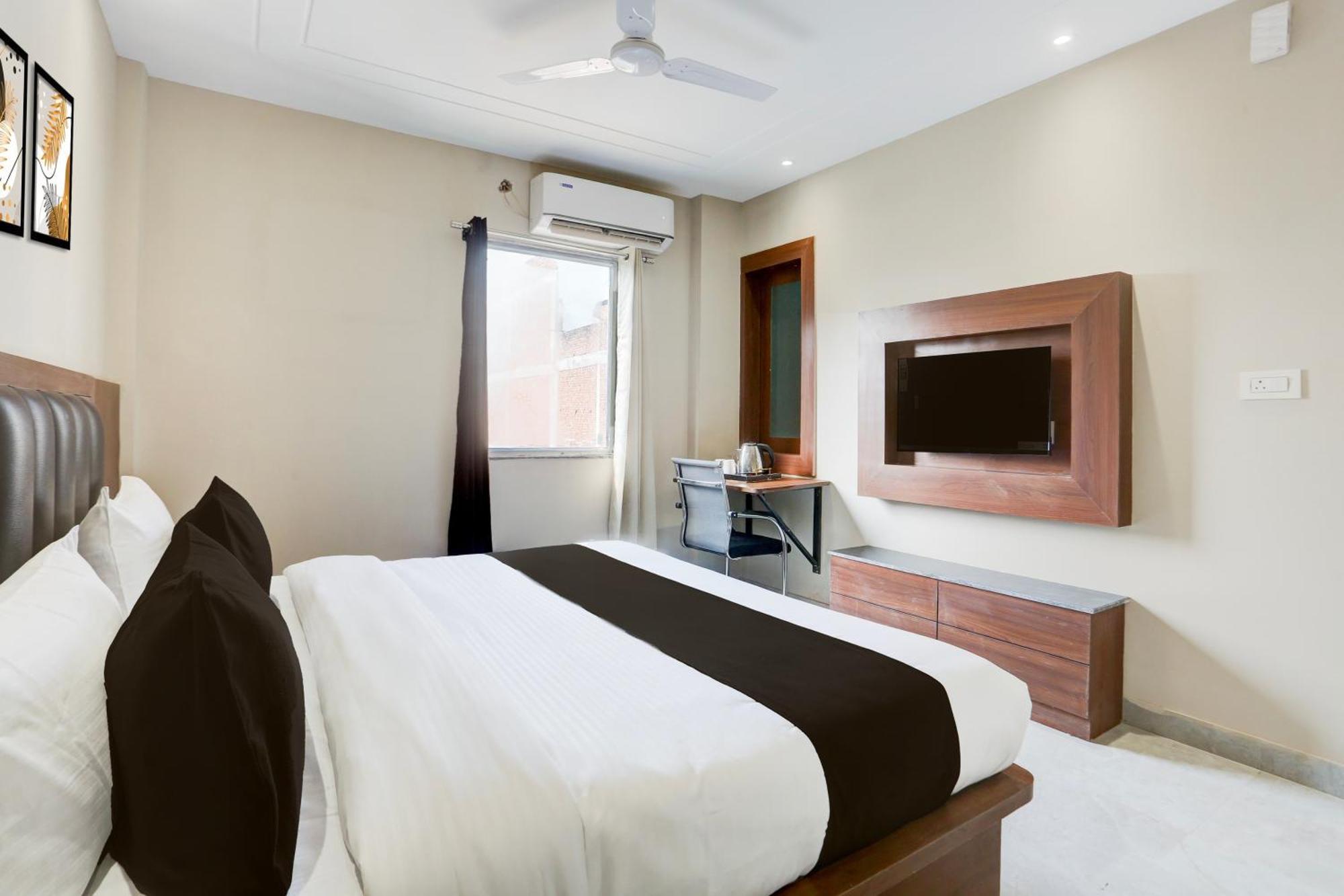 Super Townhouse Taj Nagri Phase 2 Formerly Grand Rivera Tājganj Esterno foto